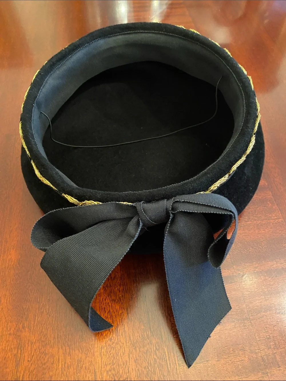 1980’s Eric Javits Mohair Velvet Beret Hat with Gold Cord and Ribbon Bow - Picture 12 of 16